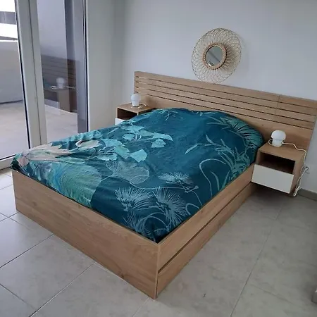 Appartement Iconic 652, T2 Vue Mer, Bien équipé, Centre Port *