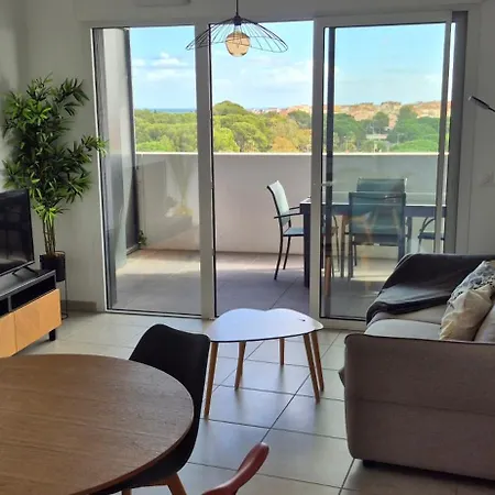 Apartament Iconic 652, T2 Vue Mer, Bien Equipe, Centre Port *