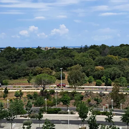 Iconic 652, T2 Vue Mer, Bien équipé, Centre Port