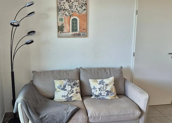 Iconic 652, T2 Vue Mer, Bien Equipe, Centre Port *