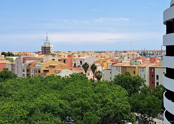 Iconic 652, T2 Vue Mer, Bien Equipe, Centre Port Apartman *